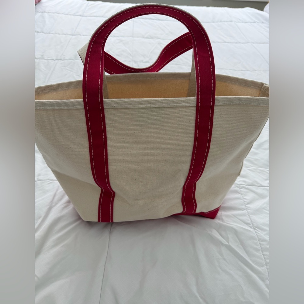 L.L. Bean Canvas Boat and Tote with Red Trim size medium